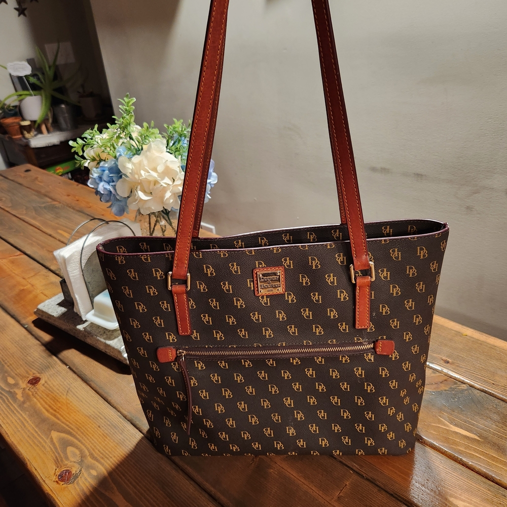 Dooney & Bourke Gretta Large Shopper Tote - Brown Tmoro